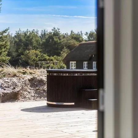 Bv393-blavand-vestslugen-4 Semesterbostad *